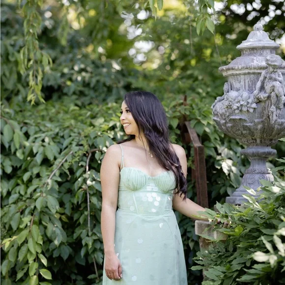 Oh Polly Elegant Green Dress with Sequin Details - Picture 1 of 3